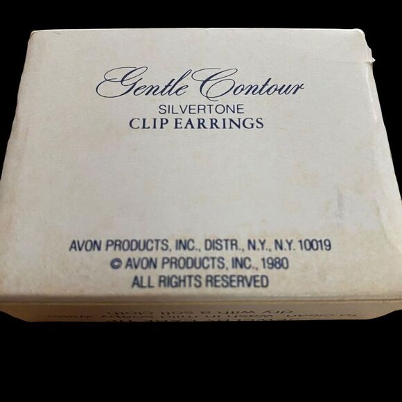 Vintage 1980 Avon Clip Hoop Earrings Gentle Contour Silver Tone with Box NEW - Picture 5 of 6